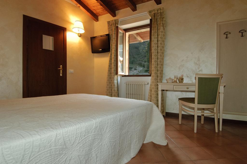 Albergo Locanda Cavallino Toscolano Maderno Kamer foto